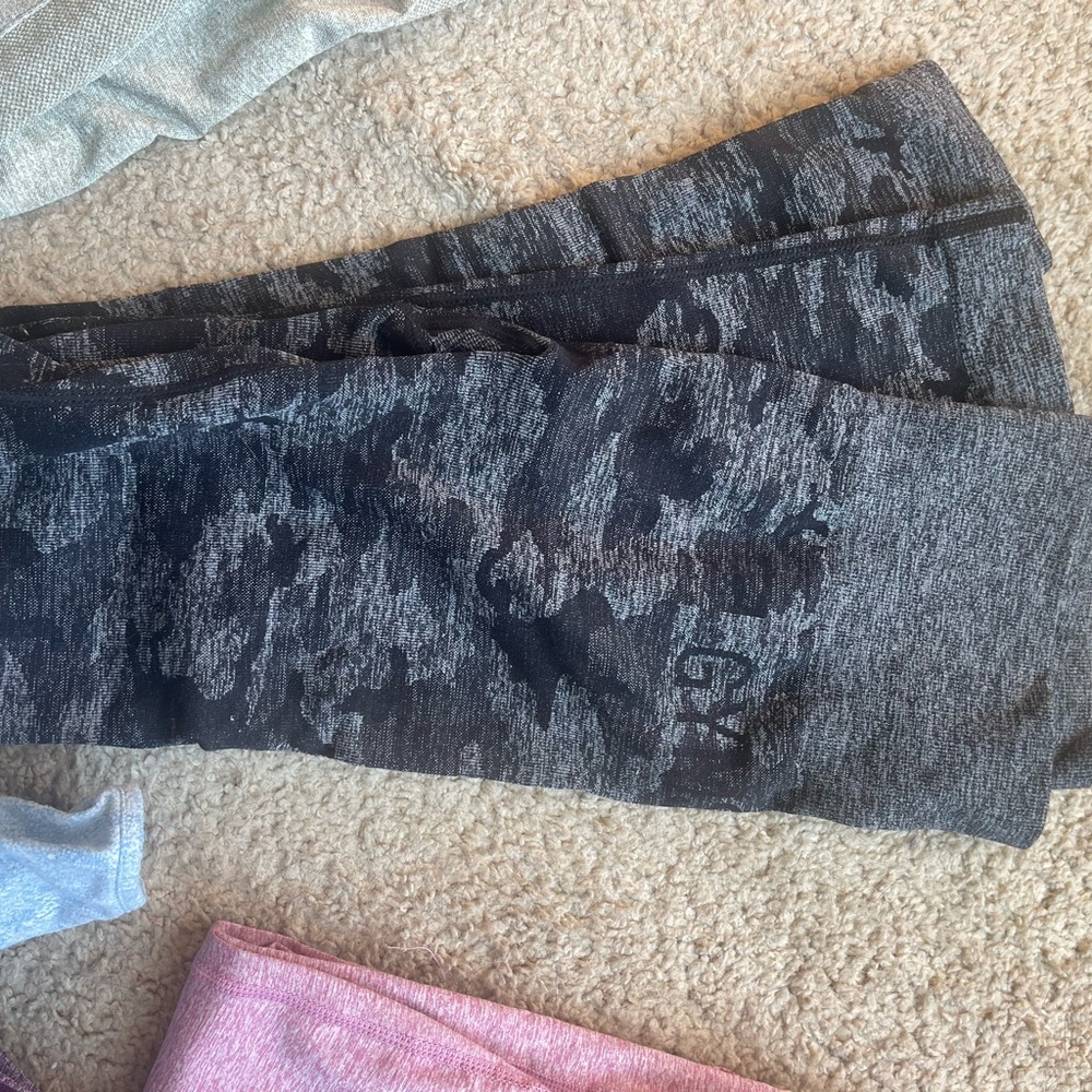 Gymshark camo seamless in black